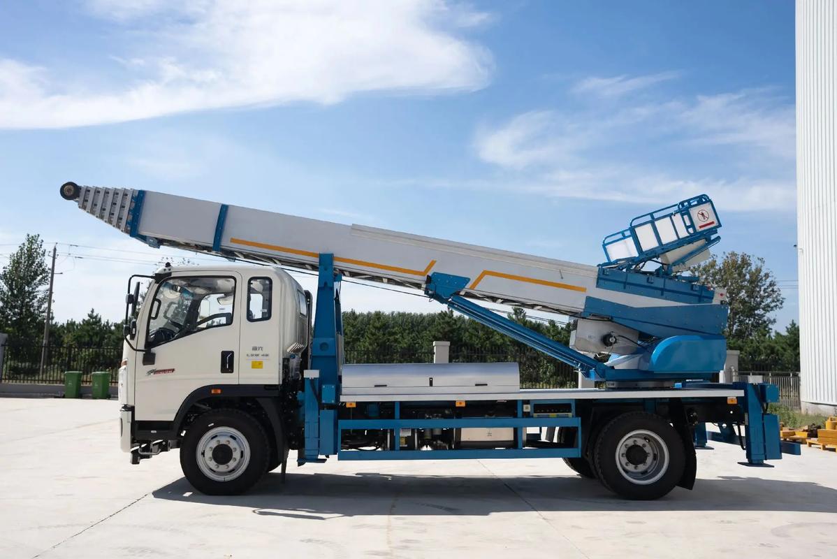 白玉云梯上料车租赁费用