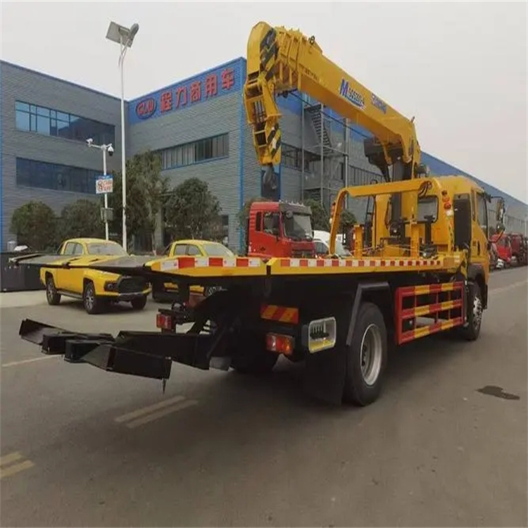 白玉附近小随车吊出租电话，轻松解决搬运烦恼